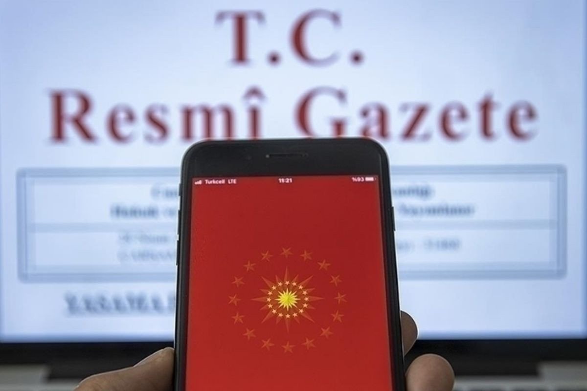 Resmi Gazete’de yayımlanan karara göre Cumhurbaşkanlığı İdari İşler Başkanlığı kaldırıldı