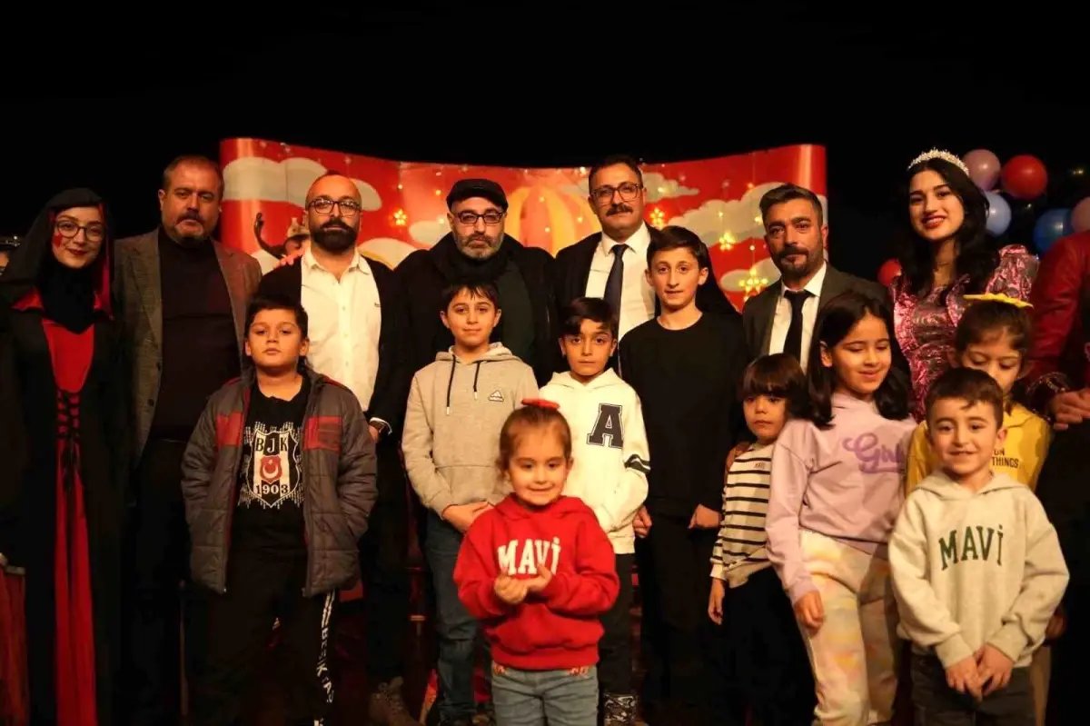 Öz Sağlık-İş Sendikası’ndan Tiyatro Etkinliği
