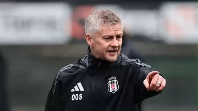 Solskjaer’den sert uyarı! ”İşiniz dışarısı değil saha!”a