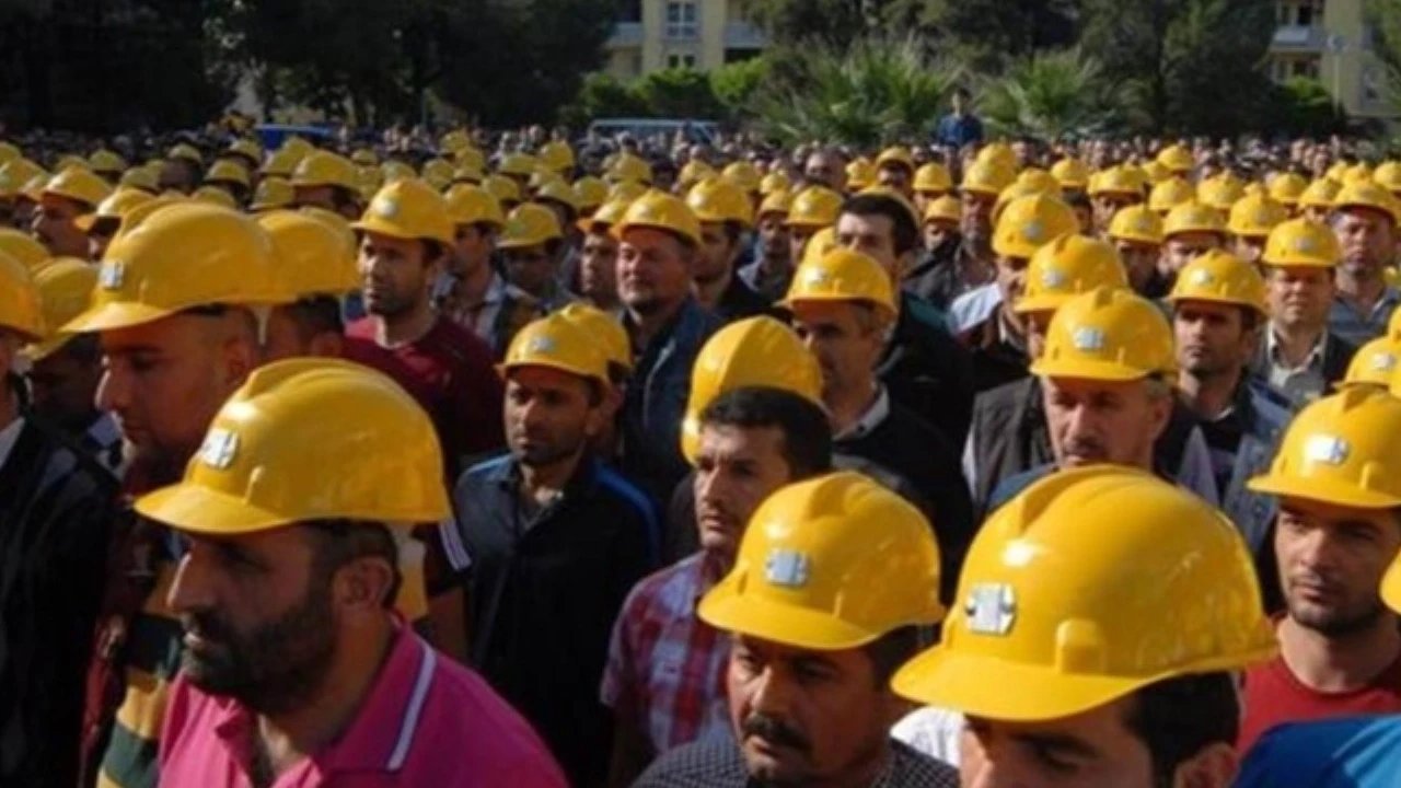 Kamu İşçisi Bu Kez Sadece Zam Değil, Kalıcı Çözüm Bekliyor